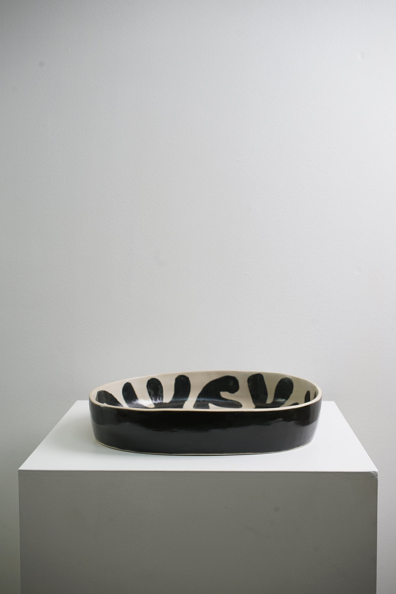 Matisse Platter - Grey & Black