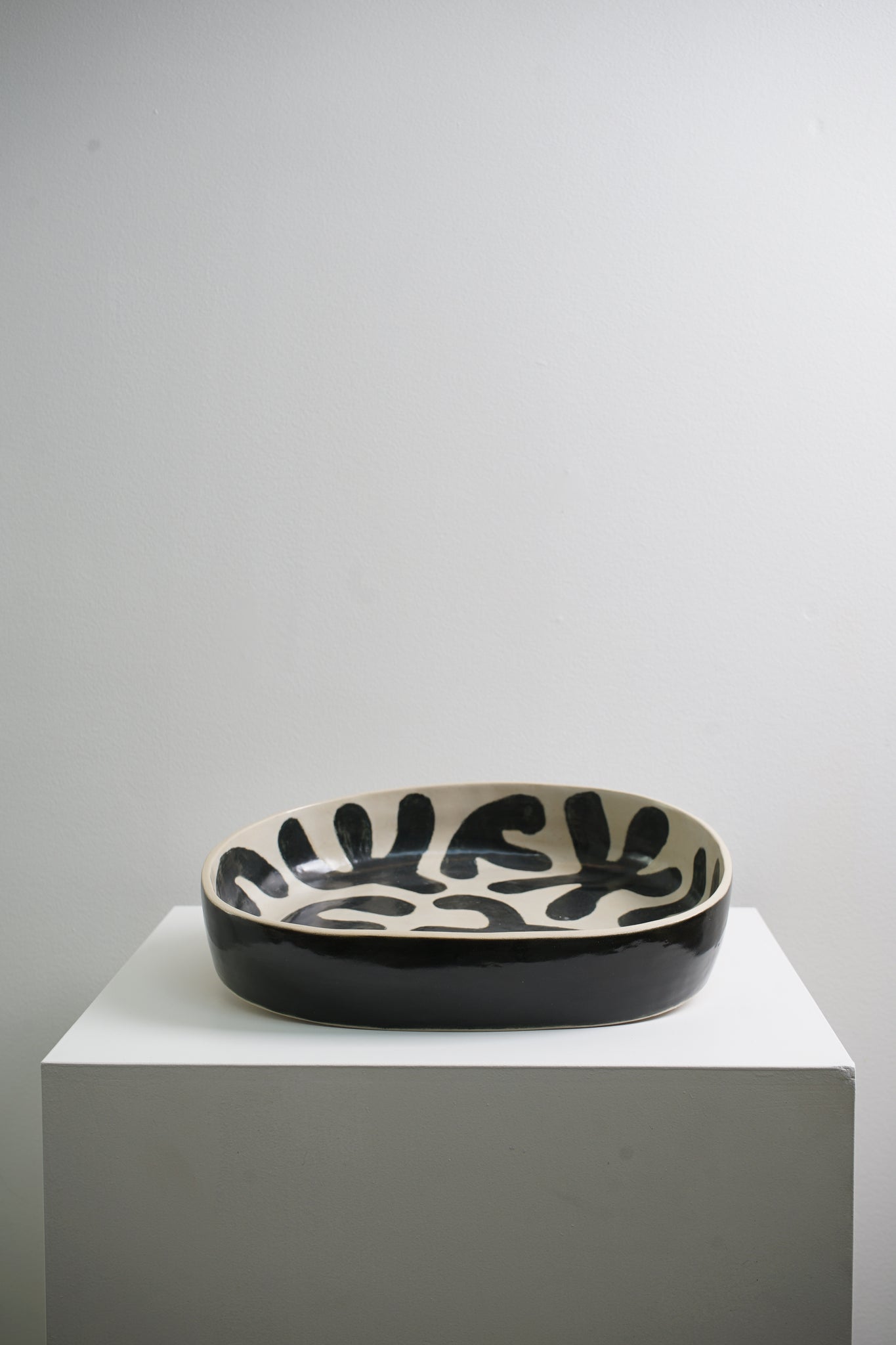 Matisse Platter - Grey & Black