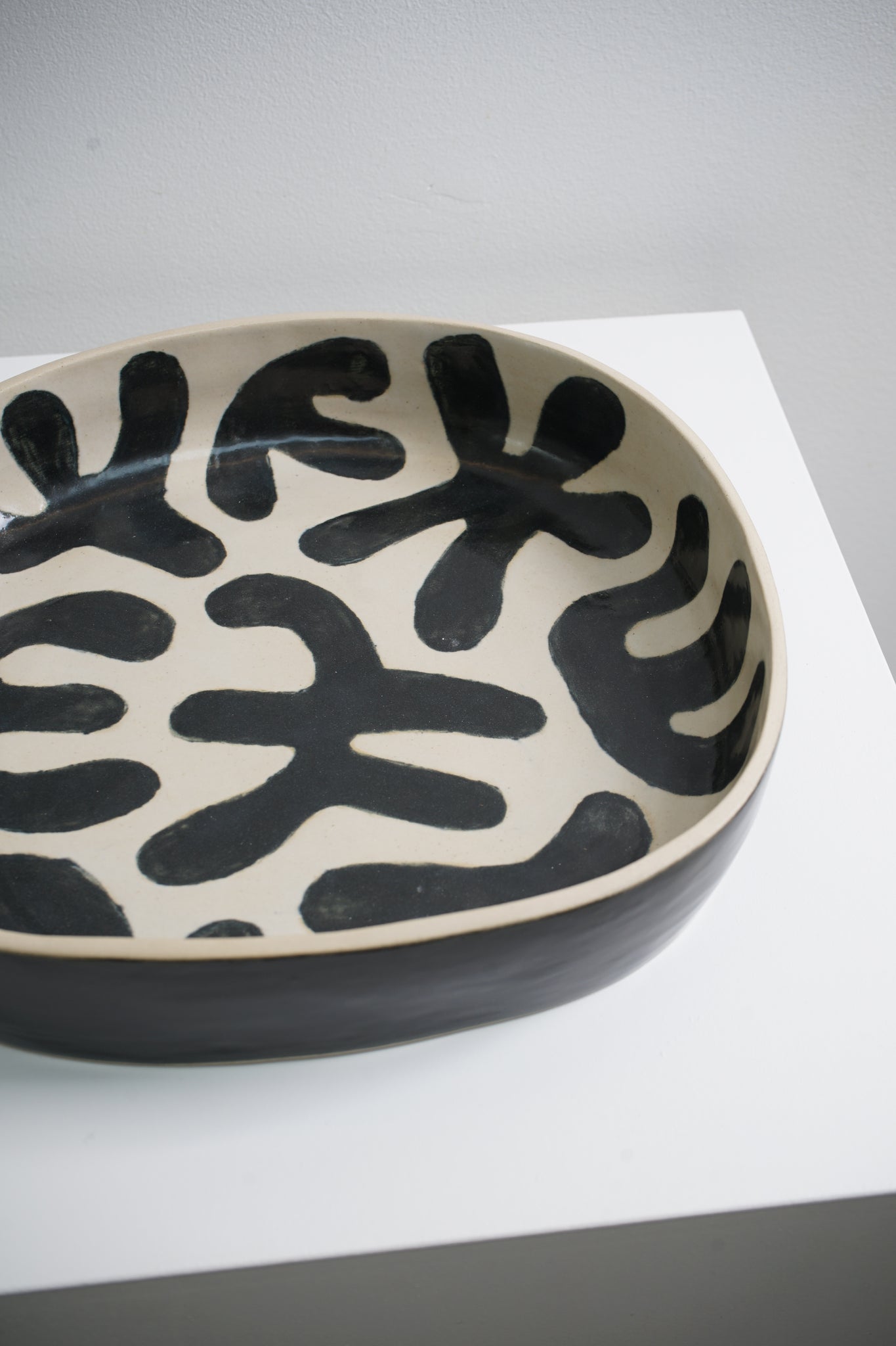 Matisse Platter - Grey & Black